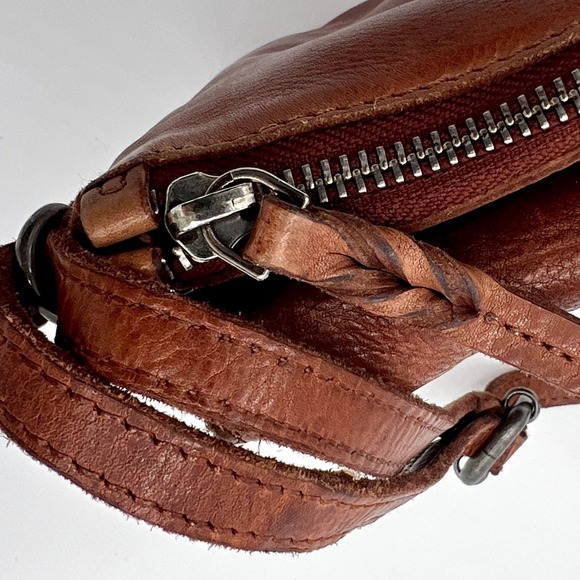 Vilenca Holland Hand Woven Brown Italian Leather Small Crossbody Bag $89 MSRP - Picture 7 of 13